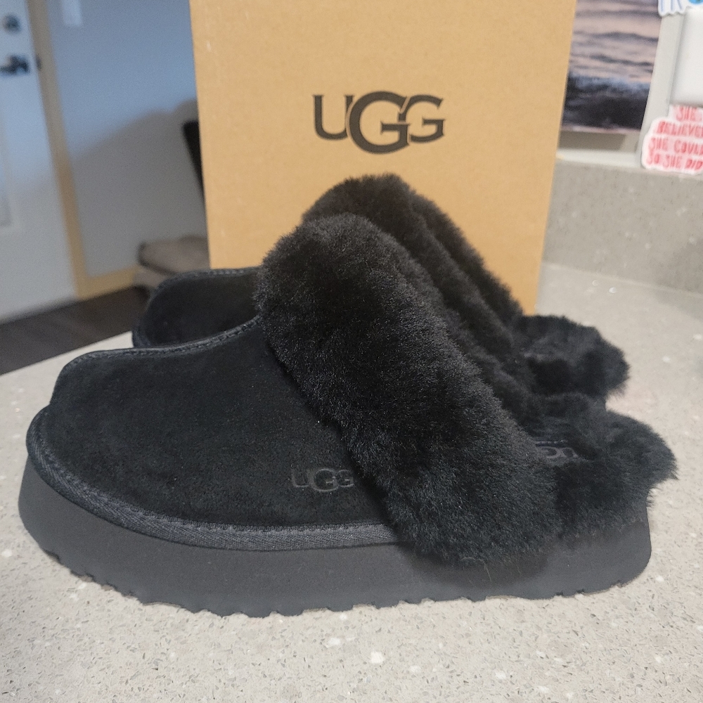 UGG Disquette platform slipper black size 9